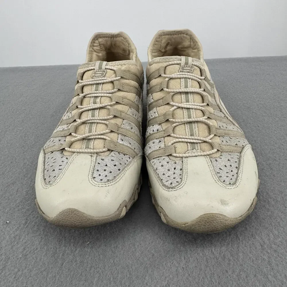 Skechers Bikers Womens 7.5 Beige Silver Slip On Lifestyle Sneakers SN 21373